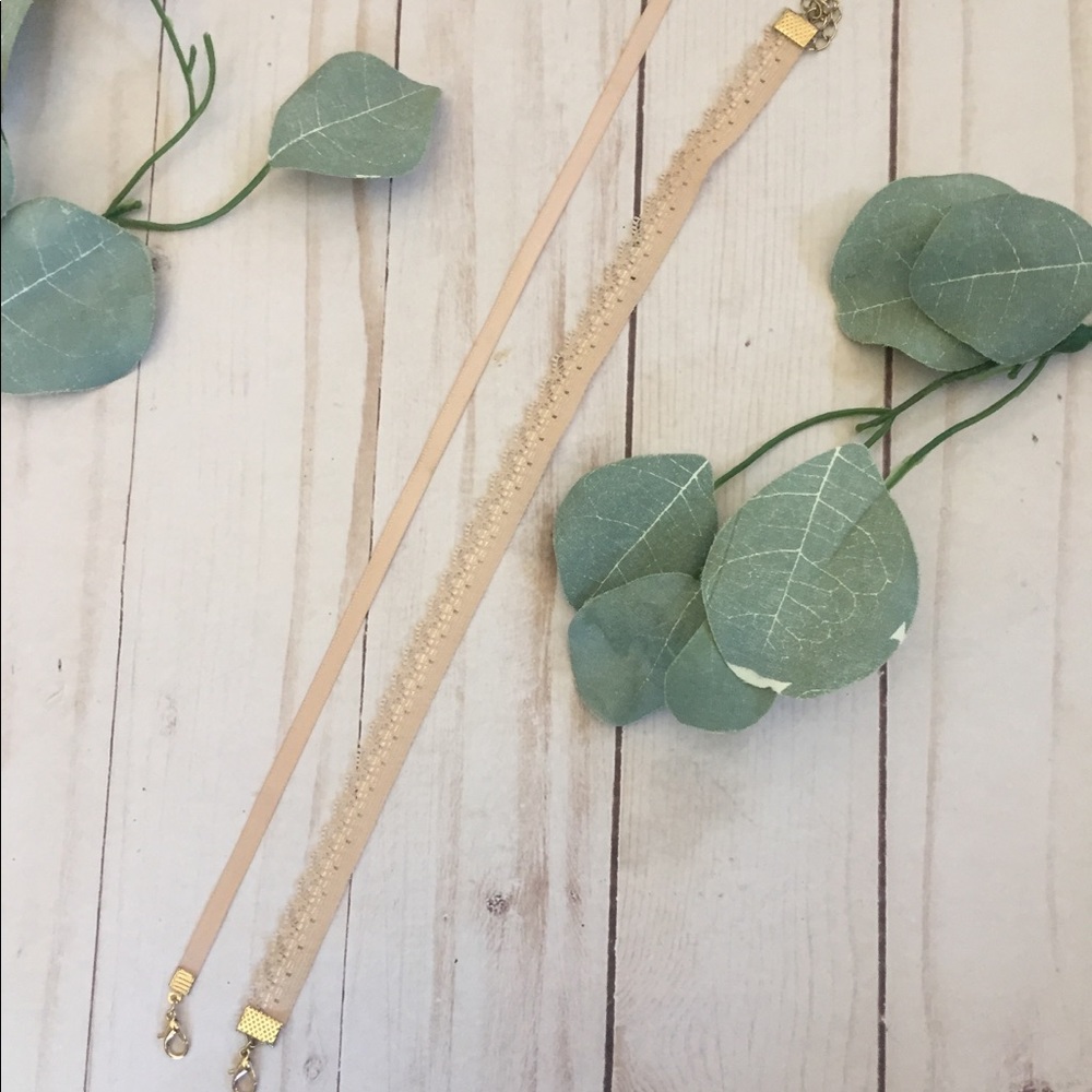 Set of 2 blush chokers